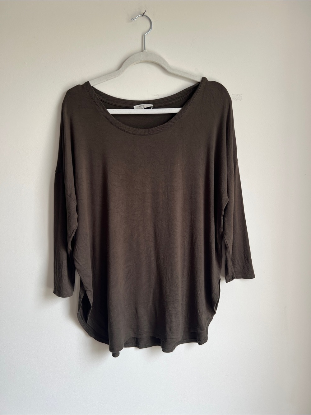Babaton Relaxed Fit Drop Shoulder Scoop Neck Jersey Top Large Khaki Brown